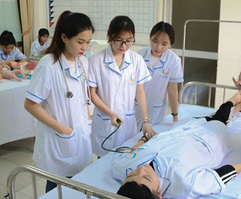 Cao đẳng Y sĩ đa khoa