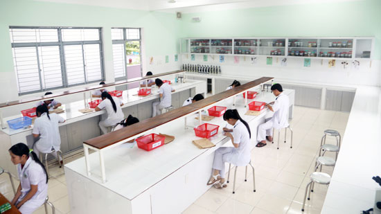 Học trung cấp dược