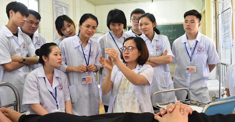 Trường trung cấp nghề điều dưỡng Hà Nội