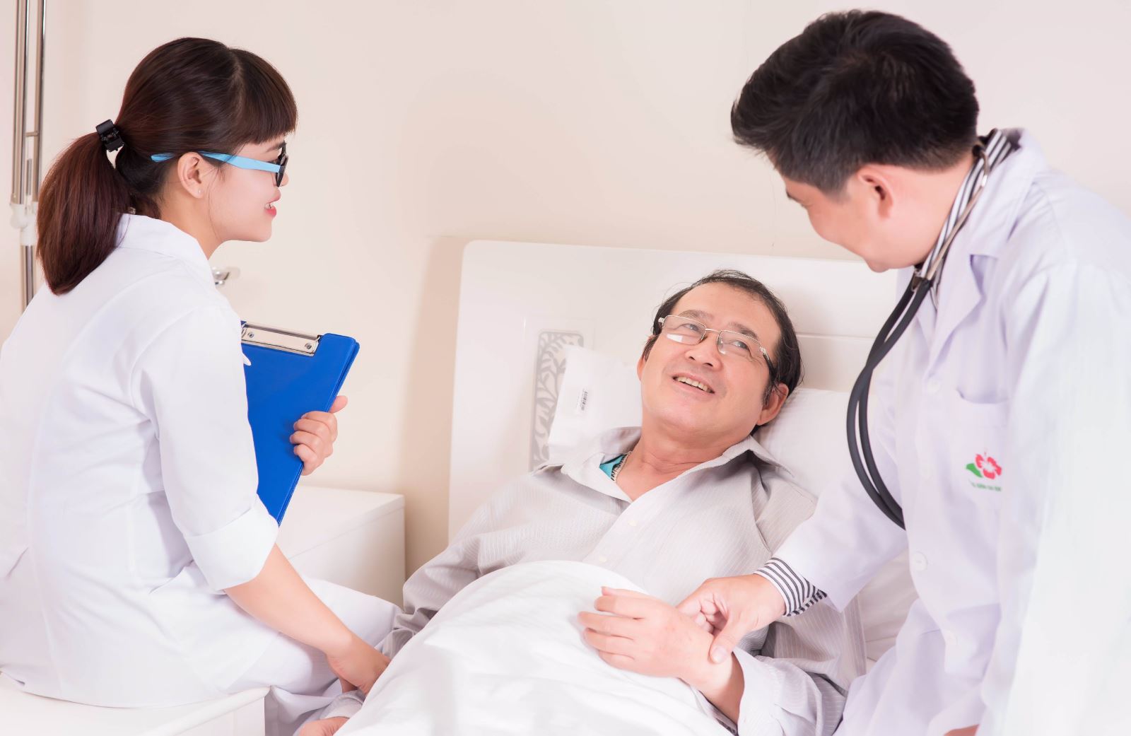 điều dưỡng chuyên khoa răng hàm mặt